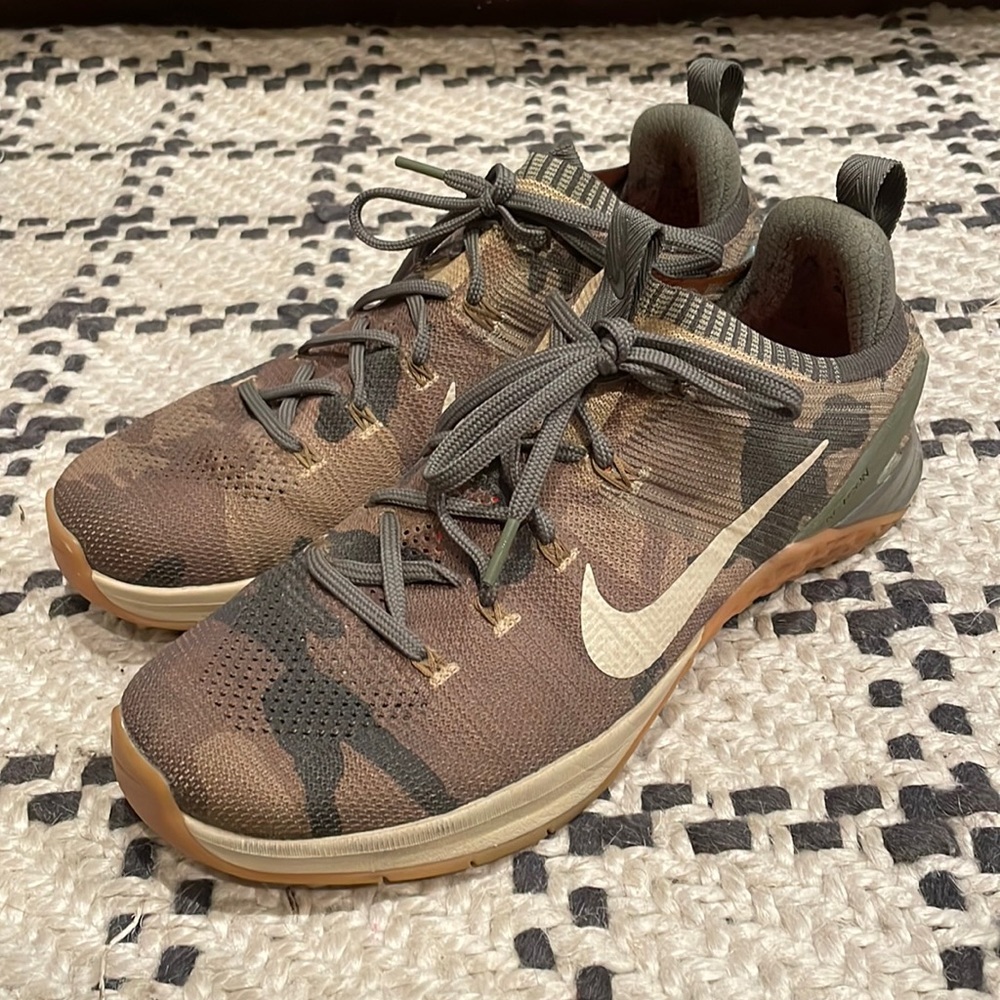 Nike Camo Metcon shoes